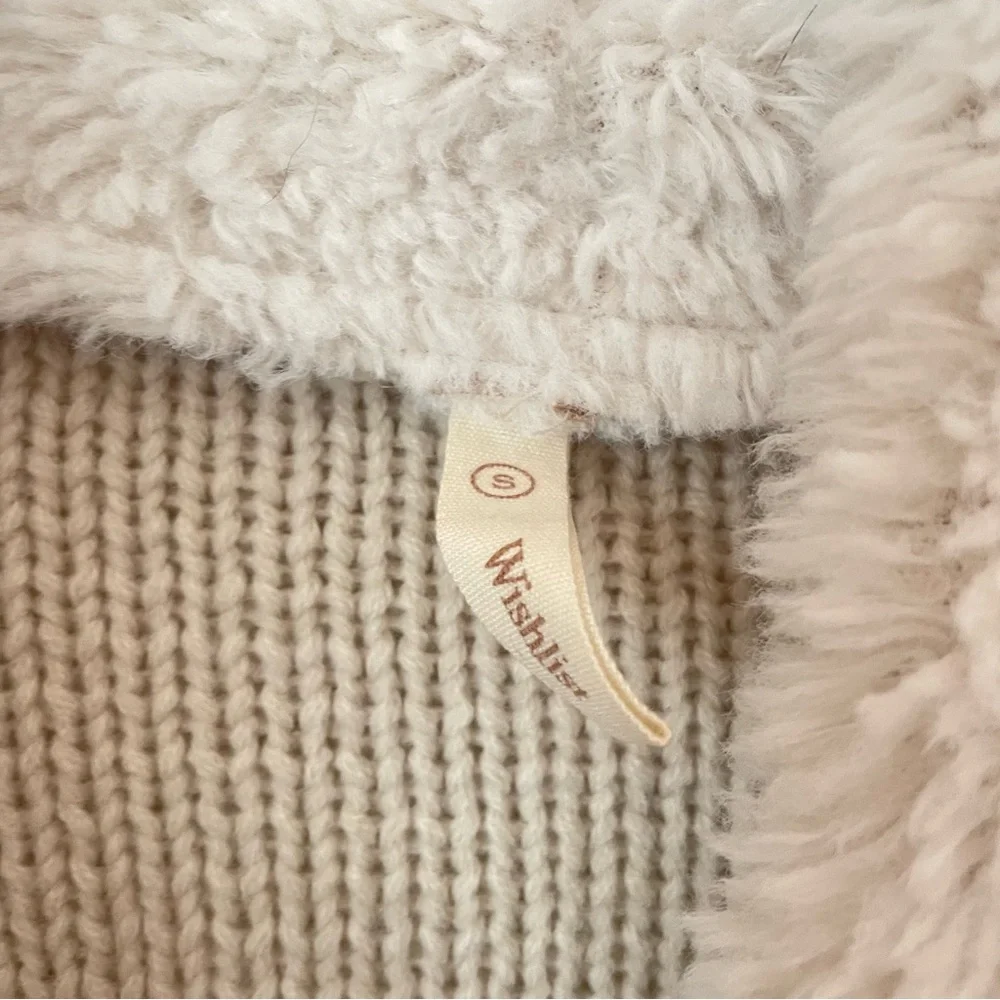 Vici Ski Lodge Cardigan - Picture 4 of 10